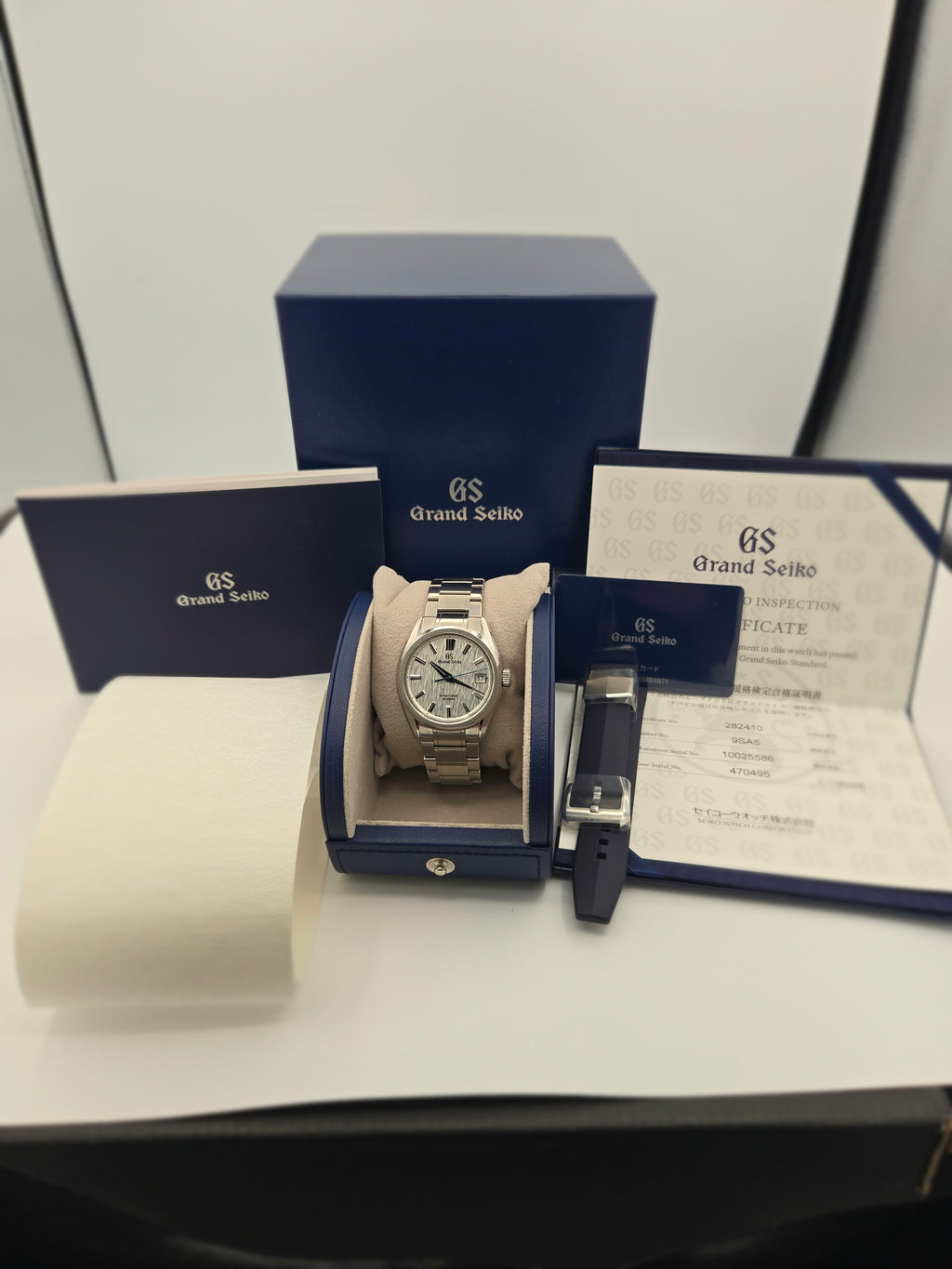 Grand Seiko Evolution 9 "White Birch" Hi-Beat SLGH005 (2025 Full Set + Extra Blue Rubber Strap)
