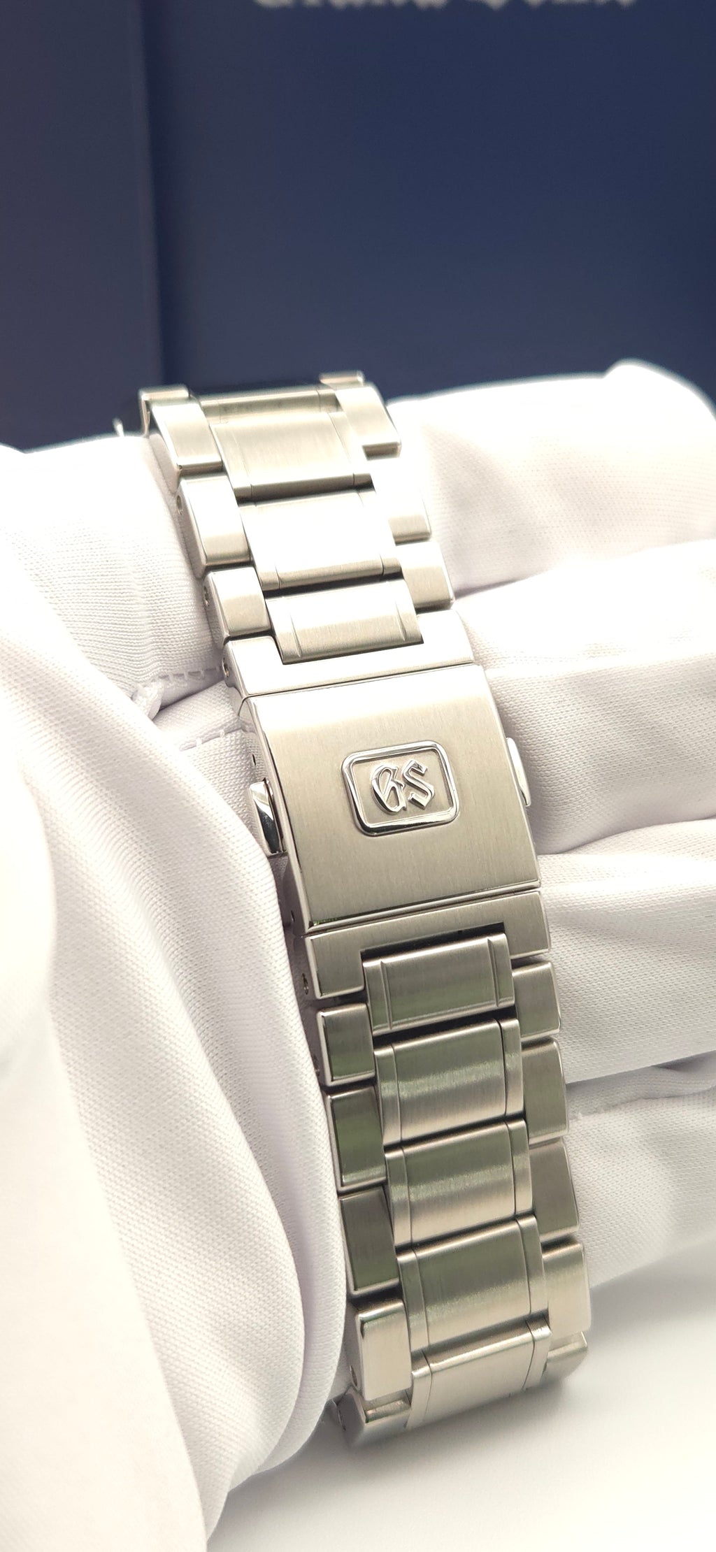 Grand Seiko Evolution 9 "White Birch" Hi-Beat SLGH005 (2025 Full Set + Extra Blue Rubber Strap)