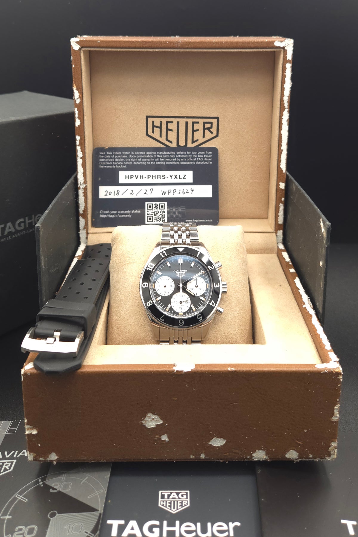 TAG Heuer Heritage Autavia Calibre Heuer 02 42mm CBE2110.BA0687 (2018 Full Set + Extra OEM Black Rubber Strap)