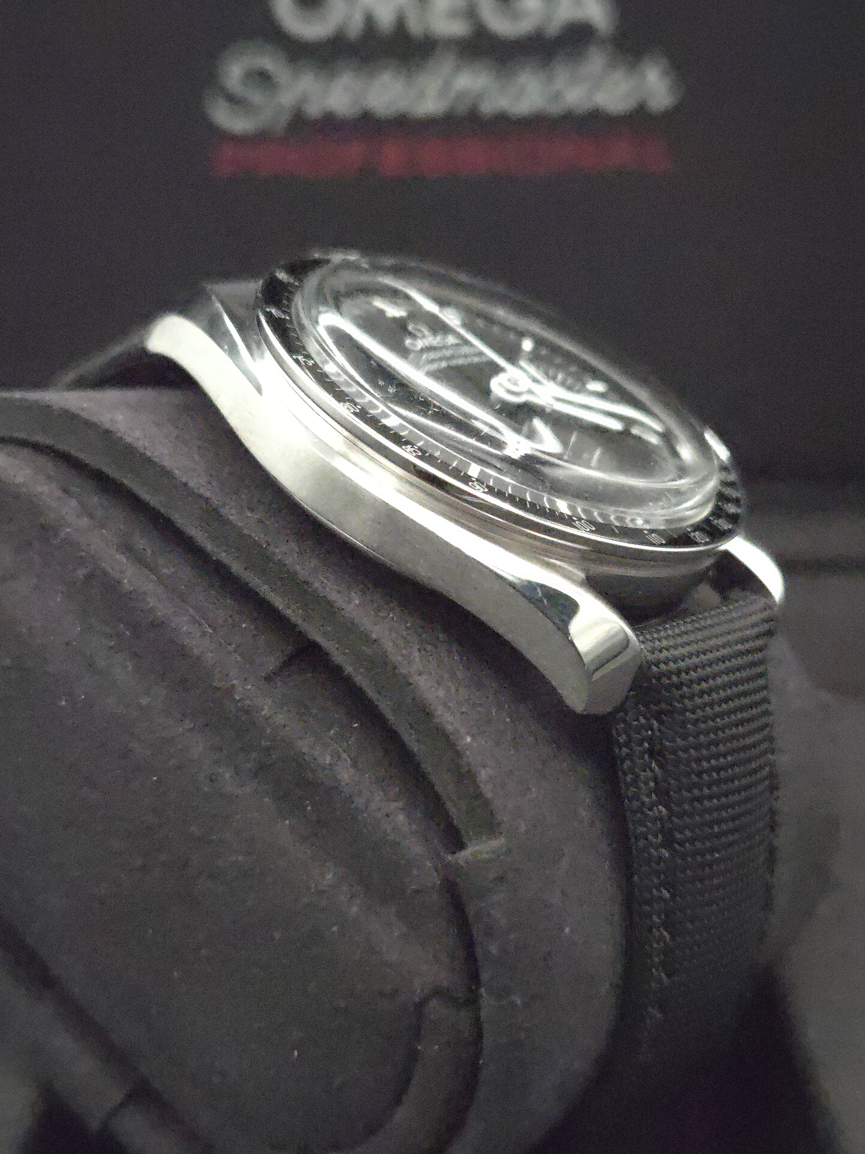 Omega Speedmaster Professional Moonwatch Hesalite 42mm Fabric Strap (Ref: 310.32.42.50.01.001) - Full Set