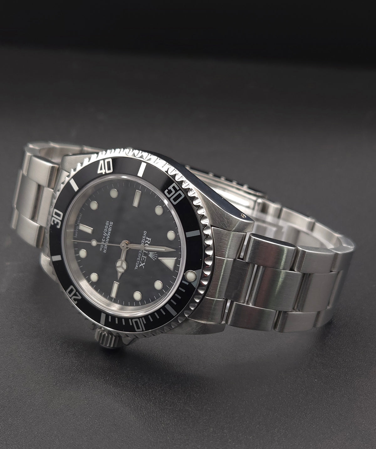 Rolex Submariner No Date 40mm Ref. 14060M (2005 / D-Serial) - Watch Only