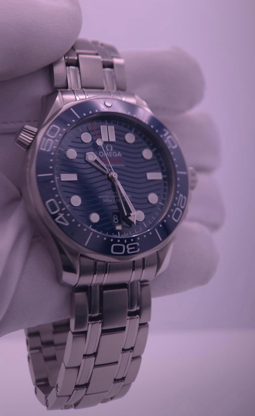 Omega Seamaster Diver 300M 42mm Blue Wave Dial 210.30.42.20.03.001 (2023 Box & Papers)