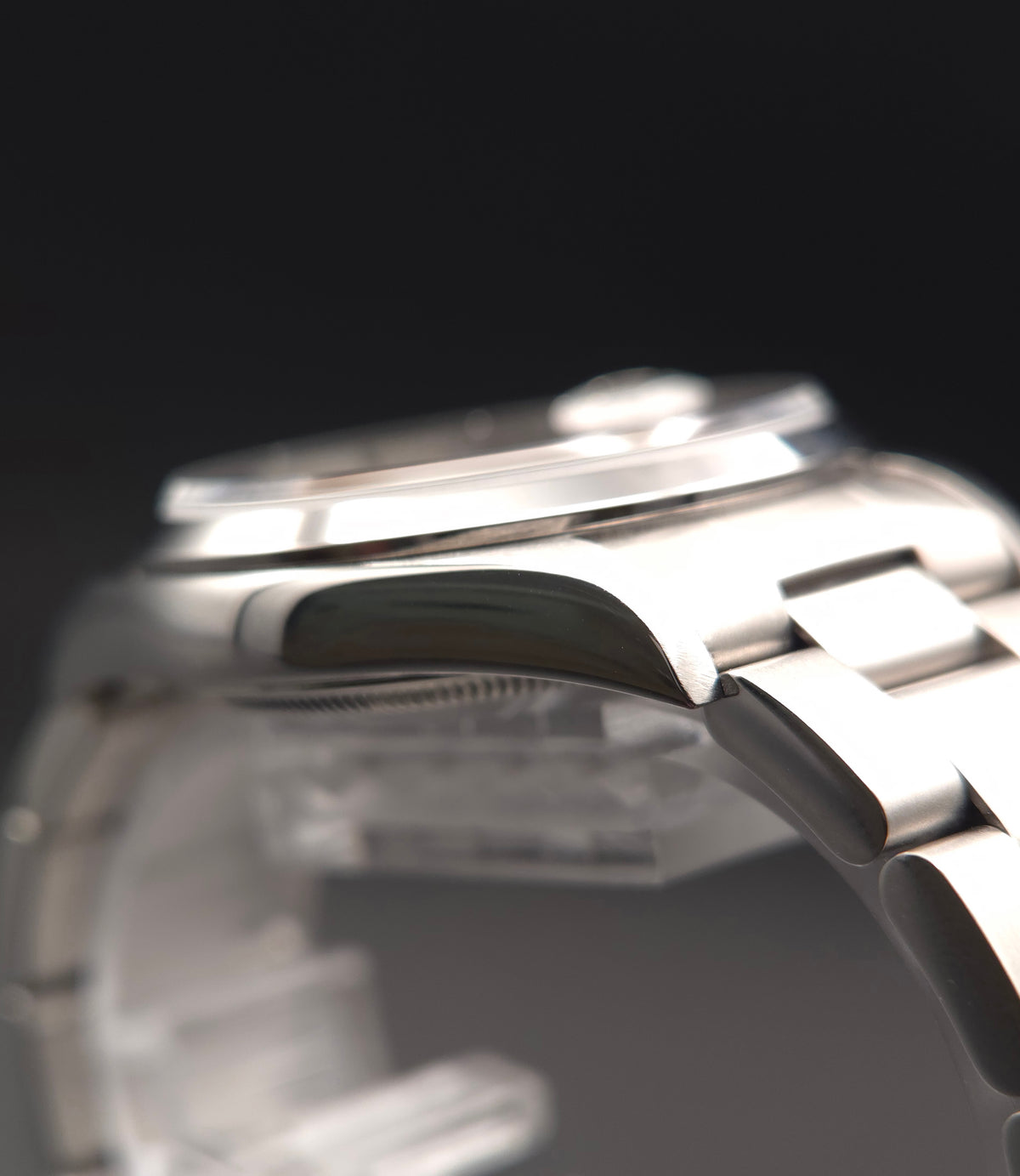 Rolex Datejust 36mm White Dial Applied Roman Numerals Smooth Bezel Ref. 16200 (Y-Serial)