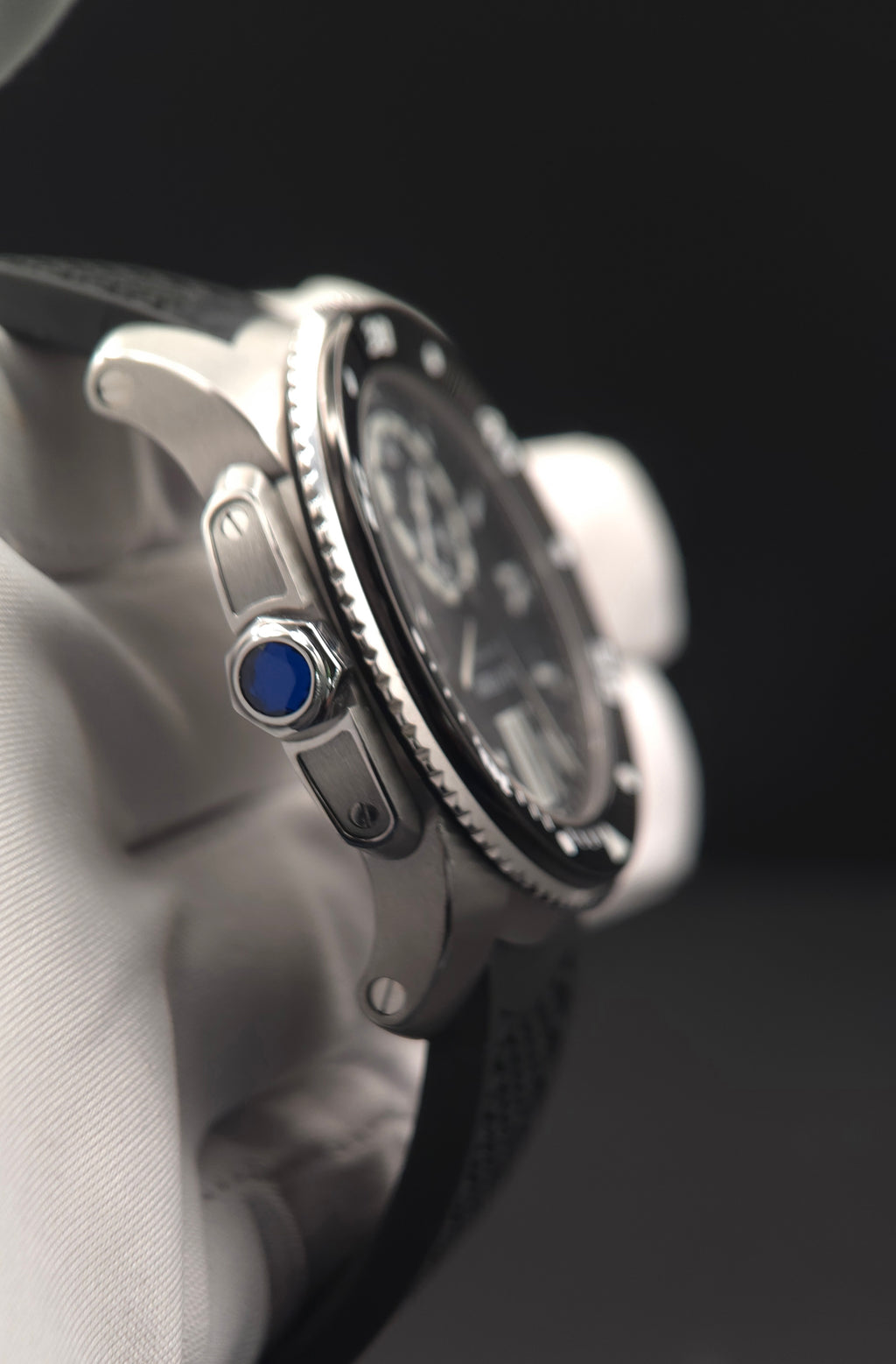 Cartier Calibre de Cartier Diver 42mm Steel Black Dial – Ref. W7100056 (2017 Full Set)