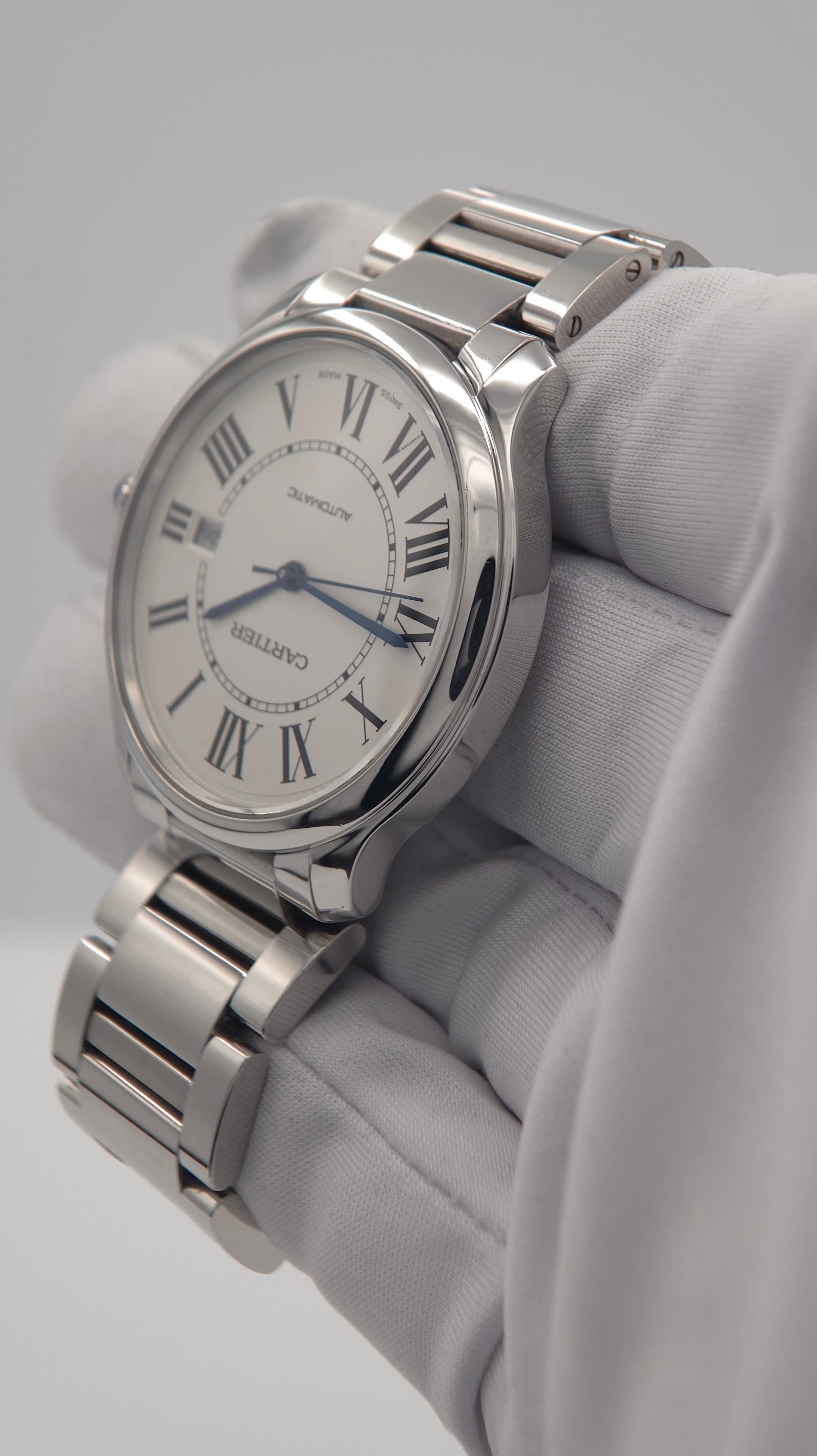 Cartier Ronde Must de Cartier 40mm White Dial WSRN0035 (2022 Warranty Card Only)