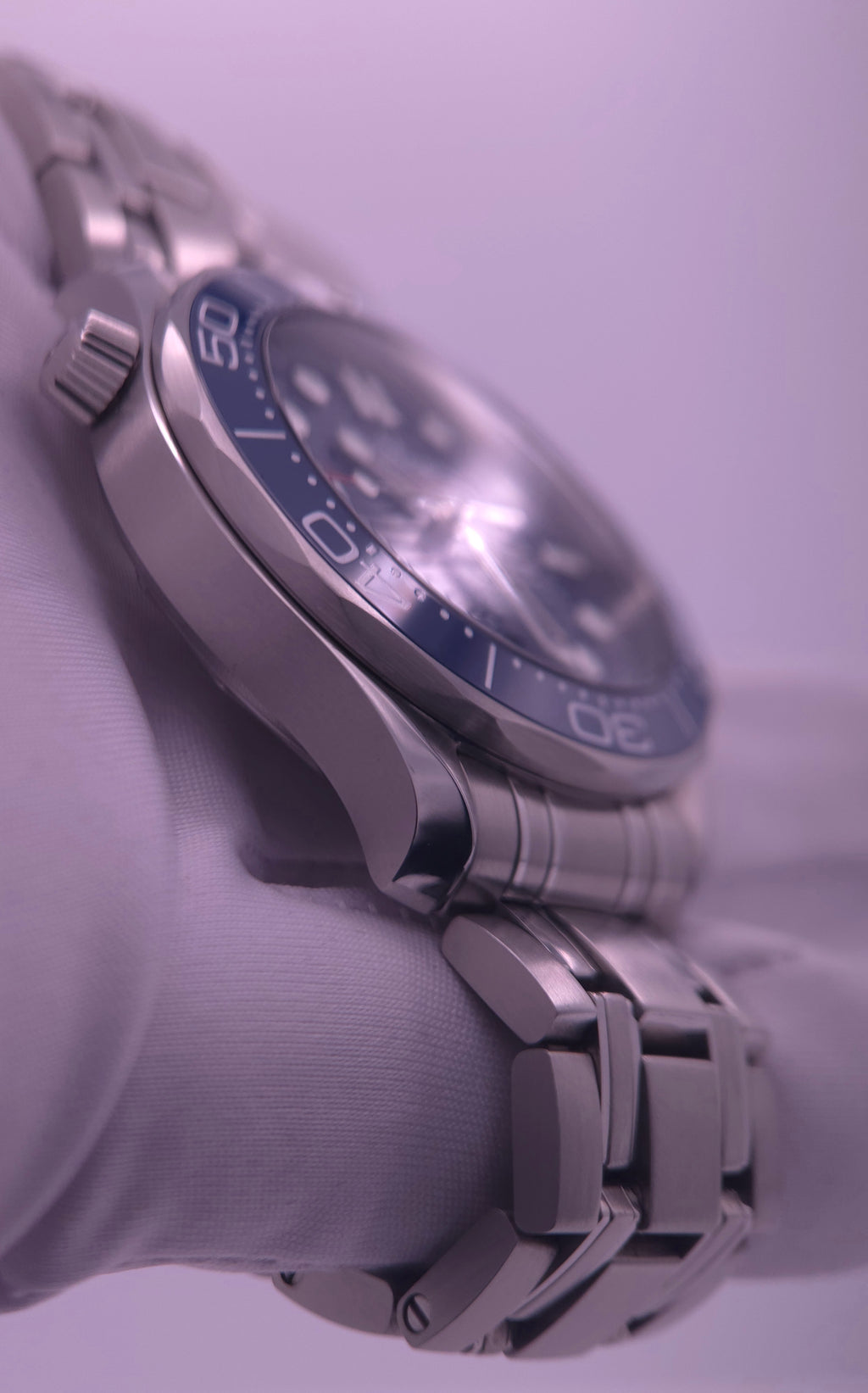 Omega Seamaster Diver 300M 42mm Blue Wave Dial 210.30.42.20.03.001 (2023 Box & Papers)