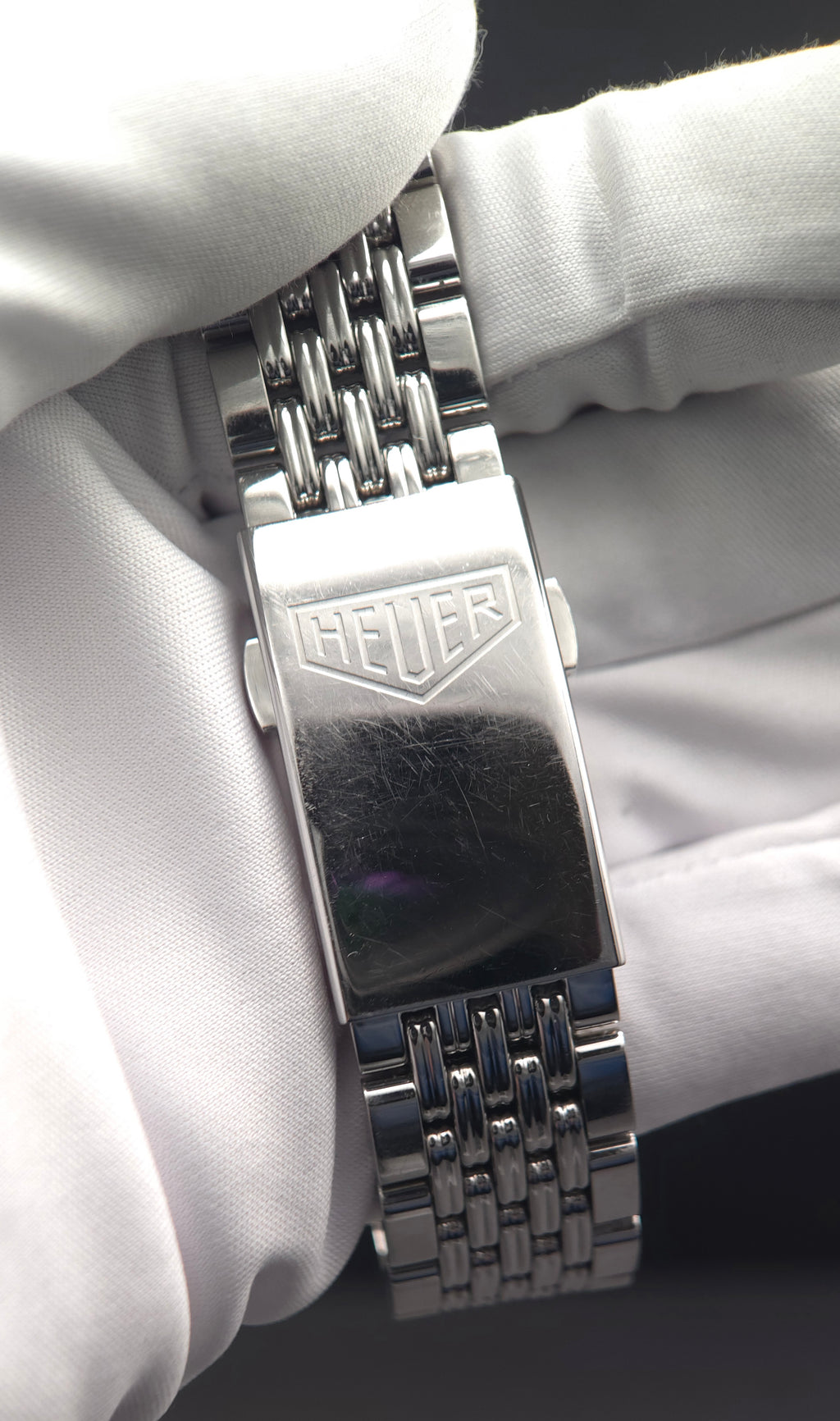 TAG Heuer Heritage Autavia Calibre Heuer 02 42mm CBE2110.BA0687 (2018 Full Set + Extra OEM Black Rubber Strap)