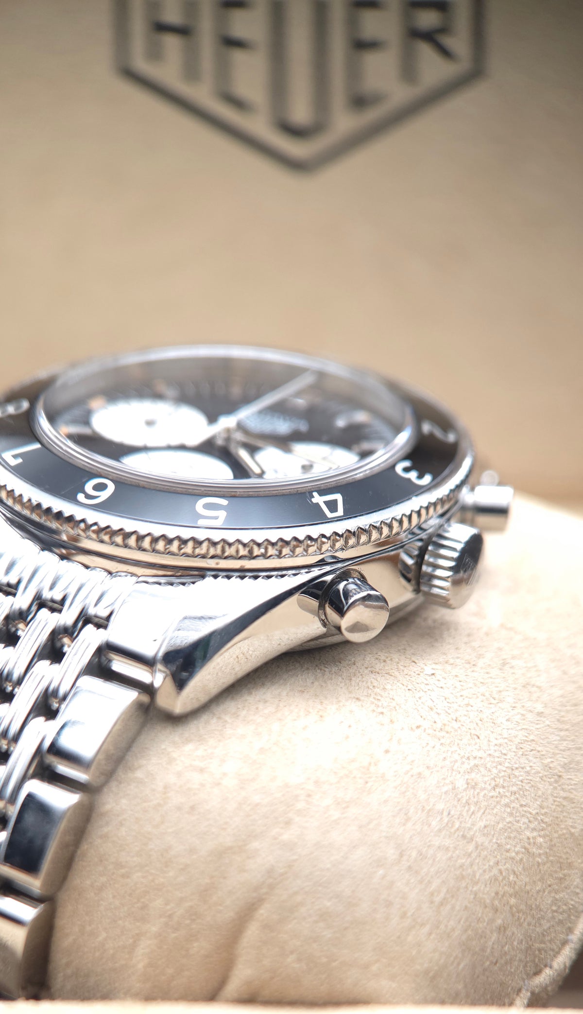TAG Heuer Heritage Autavia Calibre Heuer 02 42mm CBE2110.BA0687 (2018 Full Set + Extra OEM Black Rubber Strap)