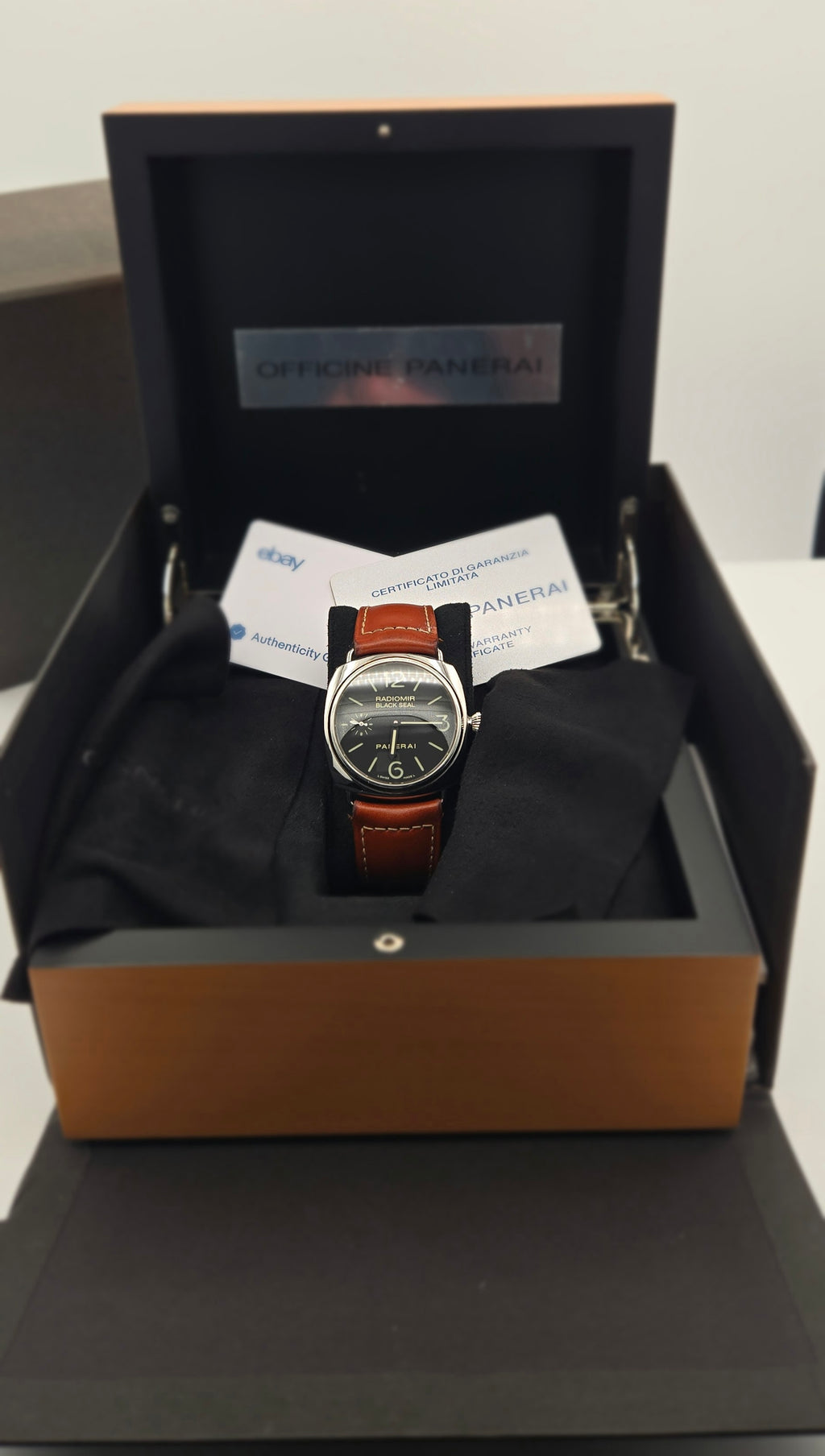 Panerai Radiomir Black Seal 45mm PAM00183 (2016 Box & Papers)