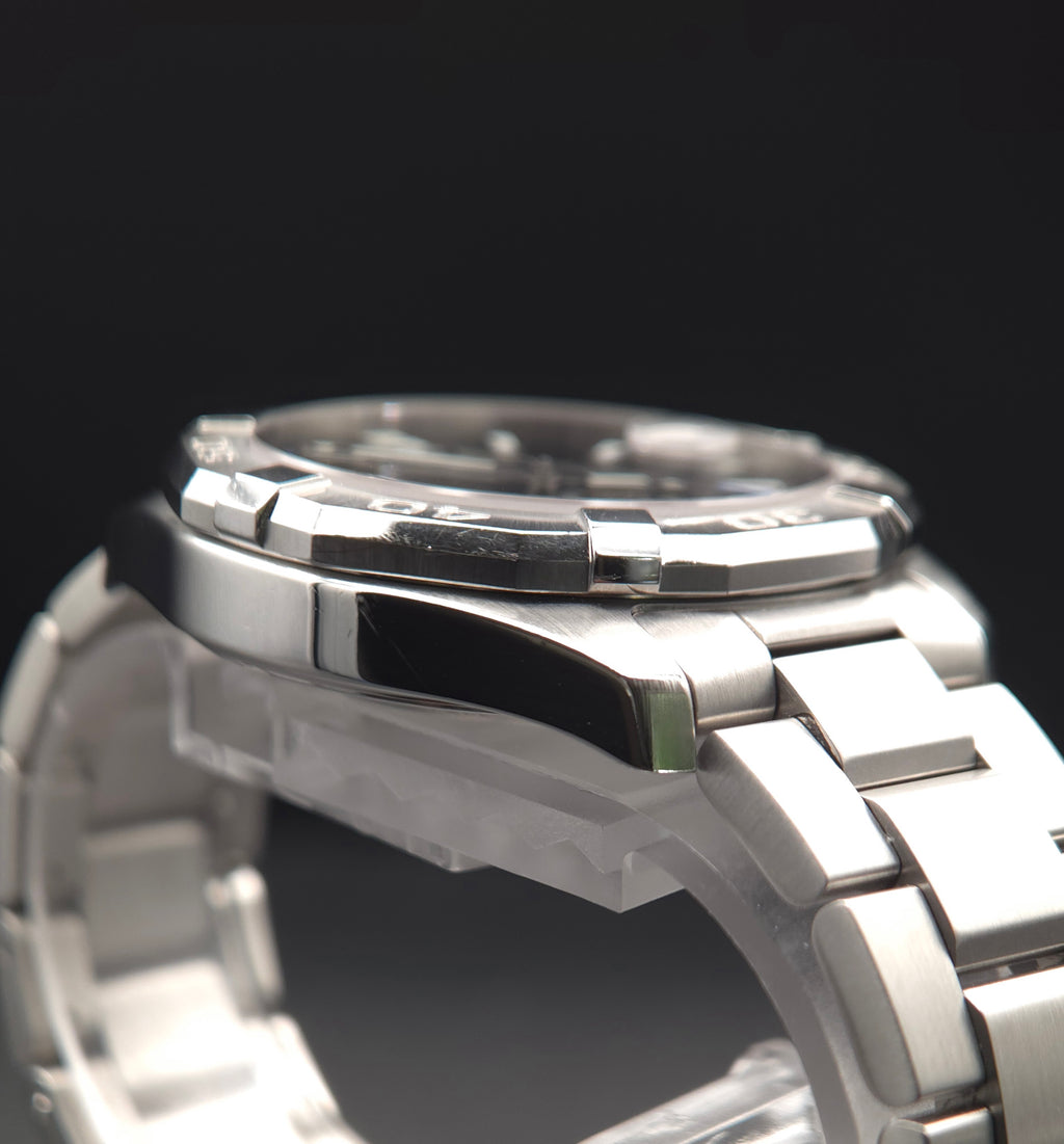 TAG Heuer Aquaracer 41mm "Amami Oshima" Limited Edition Ref. WBD2117.BA0928 (#118/500) – Box & Card