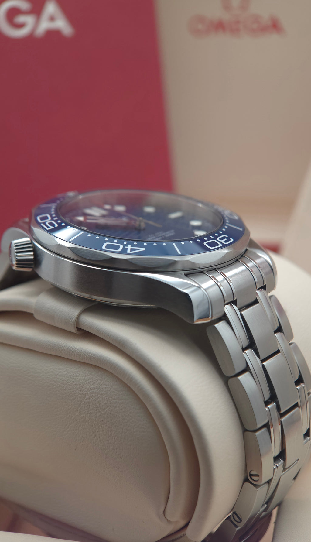 Omega Seamaster Diver 300M 42mm Blue Wave Dial 210.30.42.20.03.001 (2023 Box & Papers)