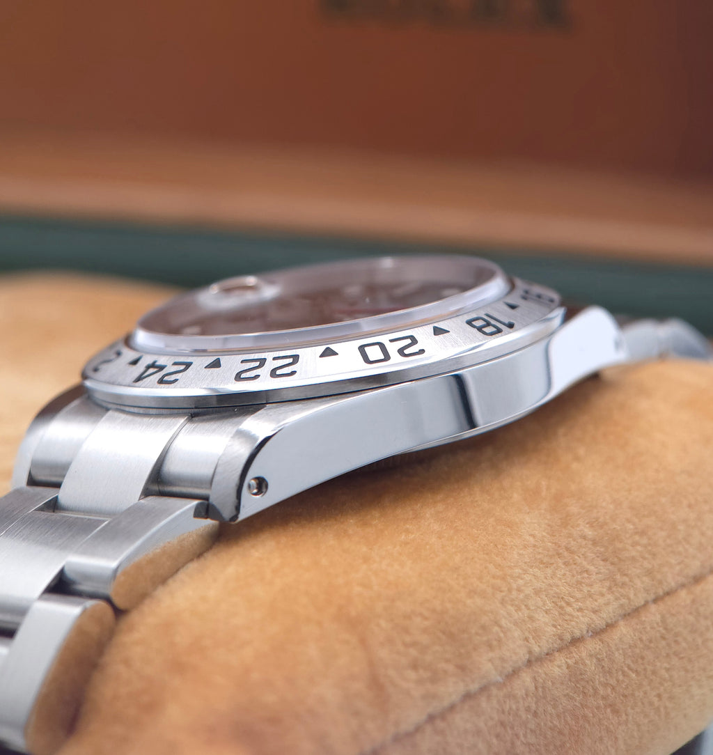 Rolex Explorer II 40mm 16570 Black Dial (July 2000 Full Set | A-Serial)